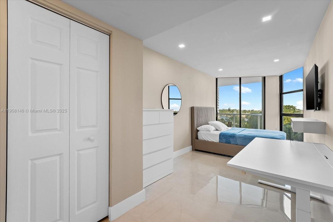 待售: $619,000 (3 贝兹, 2 浴室, 1560 平方英尺)