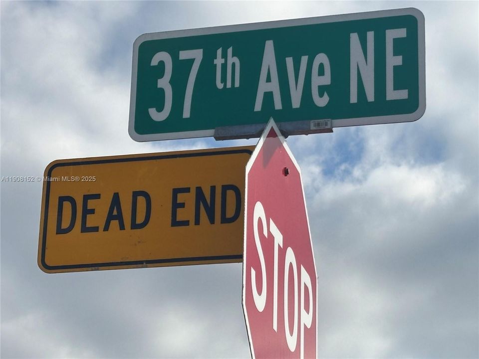 待售: $90,000 (1.14 acres)