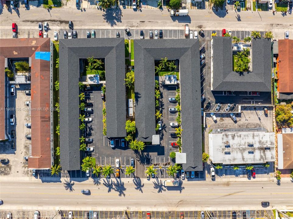 Activo con contrato: $1,800 (1 camas, 1 baños, 650 Pies cuadrados)