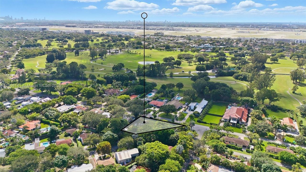 待售: $1,280,000 (0.47 acres)