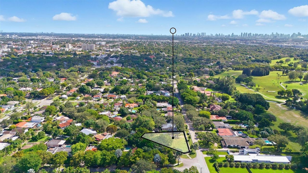 待售: $1,280,000 (0.47 acres)