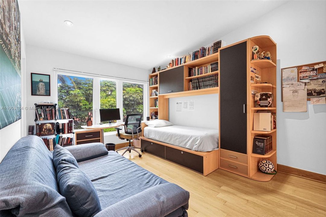 En Venta: $7,500,000 (5 camas, 5 baños, 4566 Pies cuadrados)