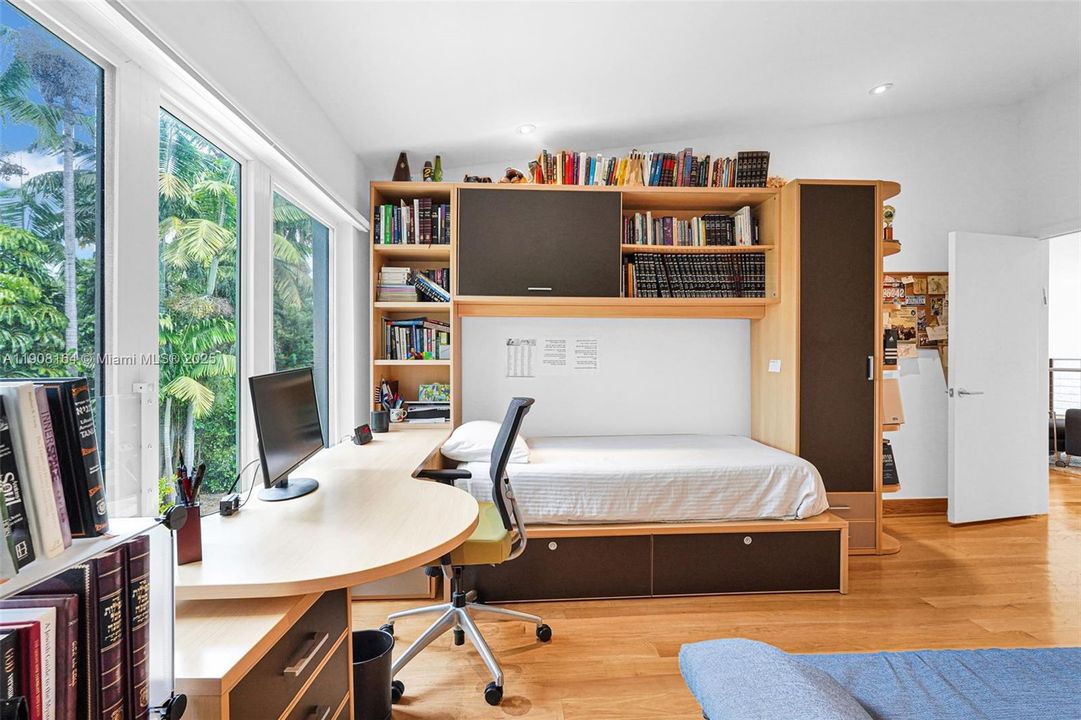 En Venta: $7,500,000 (5 camas, 5 baños, 4566 Pies cuadrados)