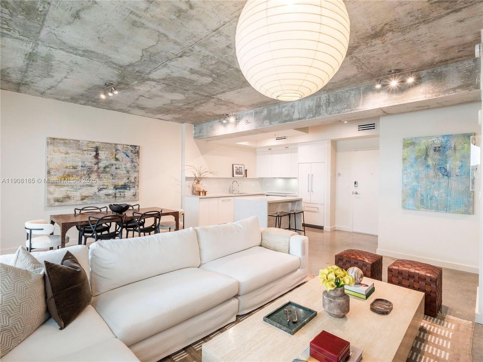 Active With Contract: $5,850 (2 beds, 2 baths, 1507 Square Feet)