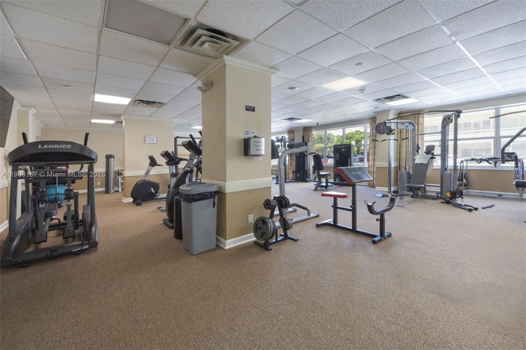 待售: $350,000 (1 贝兹, 1 浴室, 850 平方英尺)