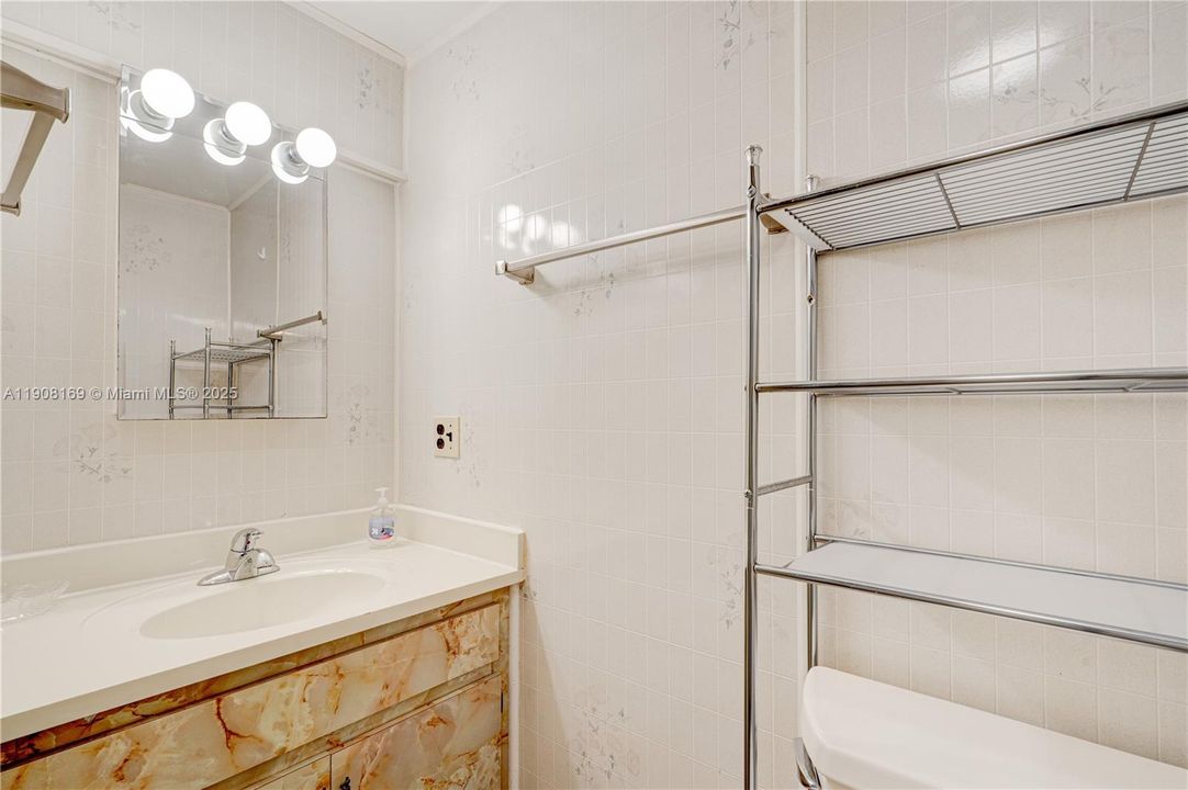 For Sale: $884,000 (2 beds, 1 baths, 0 Square Feet)