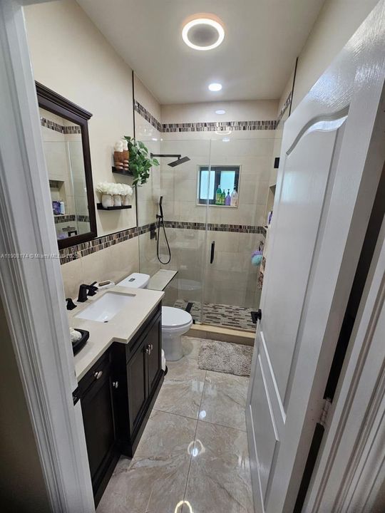 Active With Contract: $777,000 (3 beds, 2 baths, 1737 Square Feet)