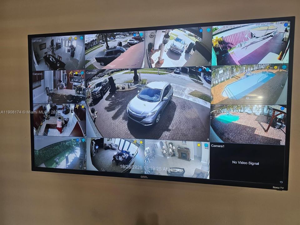 Active With Contract: $777,000 (3 beds, 2 baths, 1737 Square Feet)