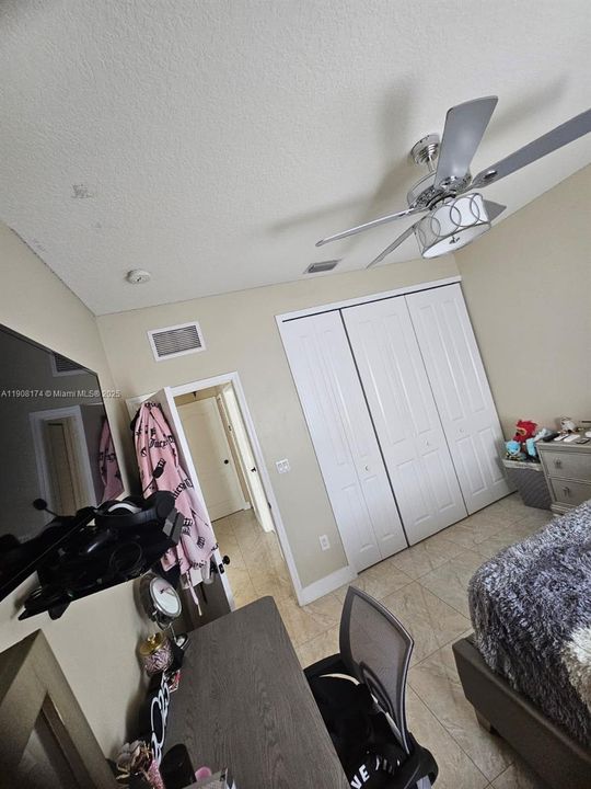 Active With Contract: $777,000 (3 beds, 2 baths, 1737 Square Feet)