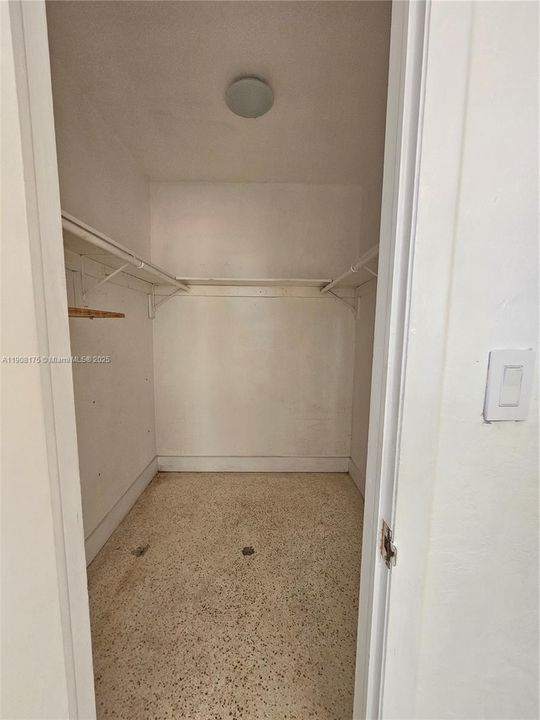 Active With Contract: $445,000 (4 beds, 2 baths, 2056 Square Feet)