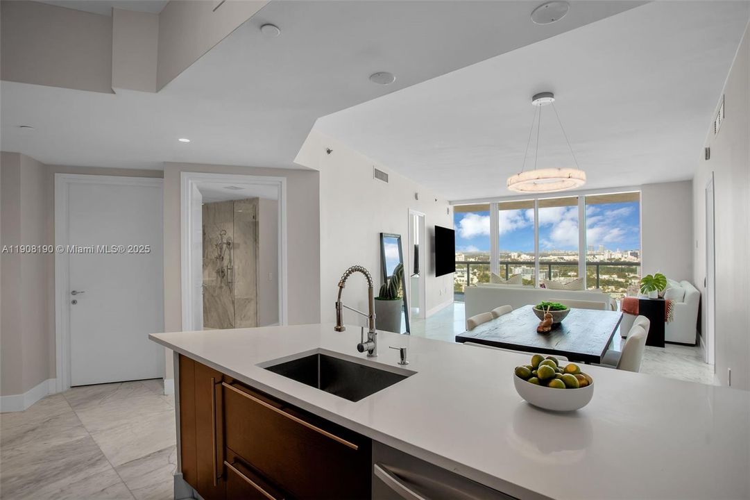 For Rent: $17,000 (2 beds, 2 baths, 1370 Square Feet)