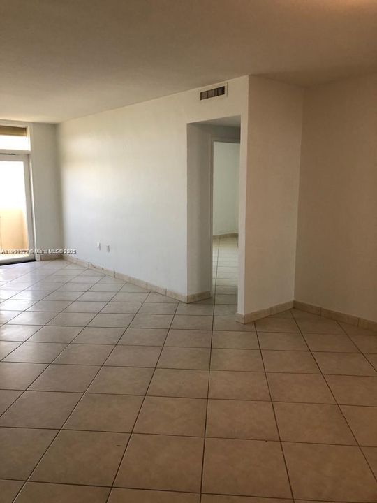 En Renta: $2,500 (1 camas, 1 baños, 1019 Pies cuadrados)