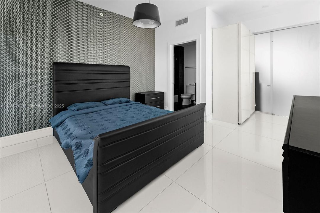 For Sale: $3,350,000 (4 beds, 4 baths, 3199 Square Feet)