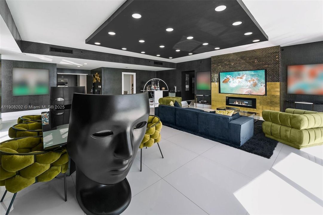 For Sale: $3,350,000 (4 beds, 4 baths, 3199 Square Feet)