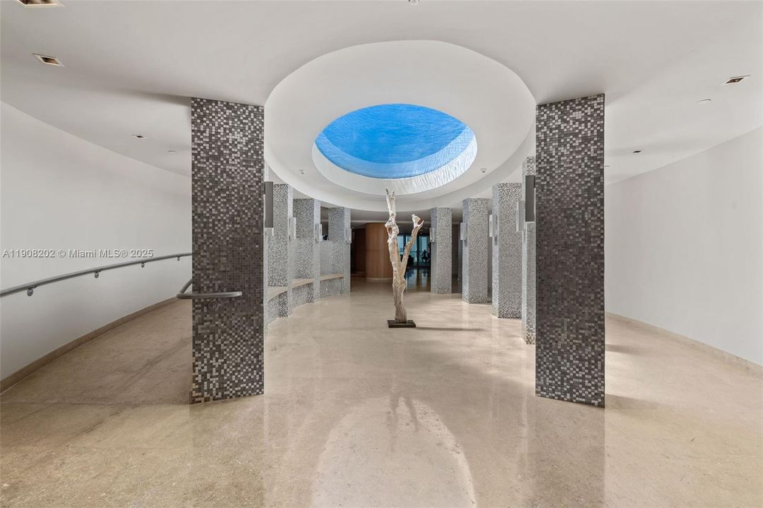 For Sale: $3,350,000 (4 beds, 4 baths, 3199 Square Feet)