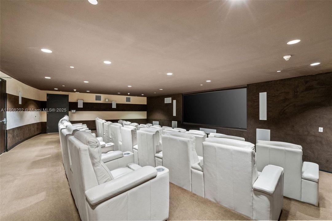 For Sale: $3,350,000 (4 beds, 4 baths, 3199 Square Feet)