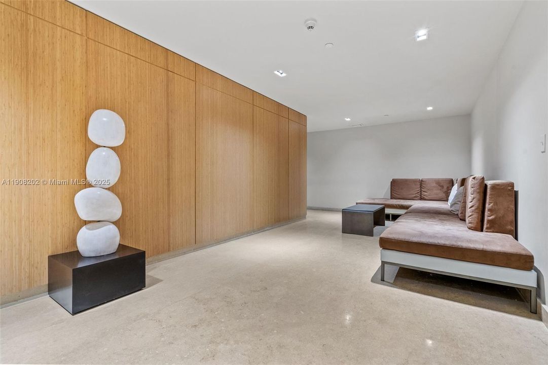 For Sale: $3,350,000 (4 beds, 4 baths, 3199 Square Feet)