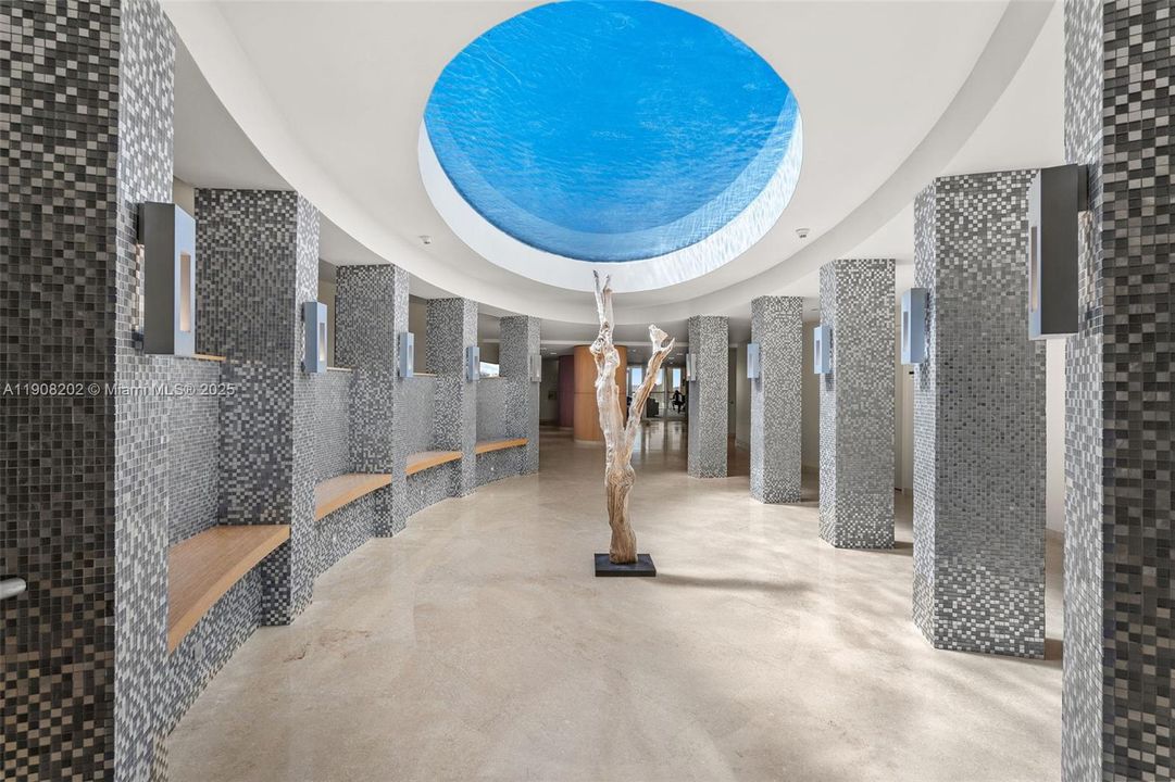 For Sale: $3,350,000 (4 beds, 4 baths, 3199 Square Feet)