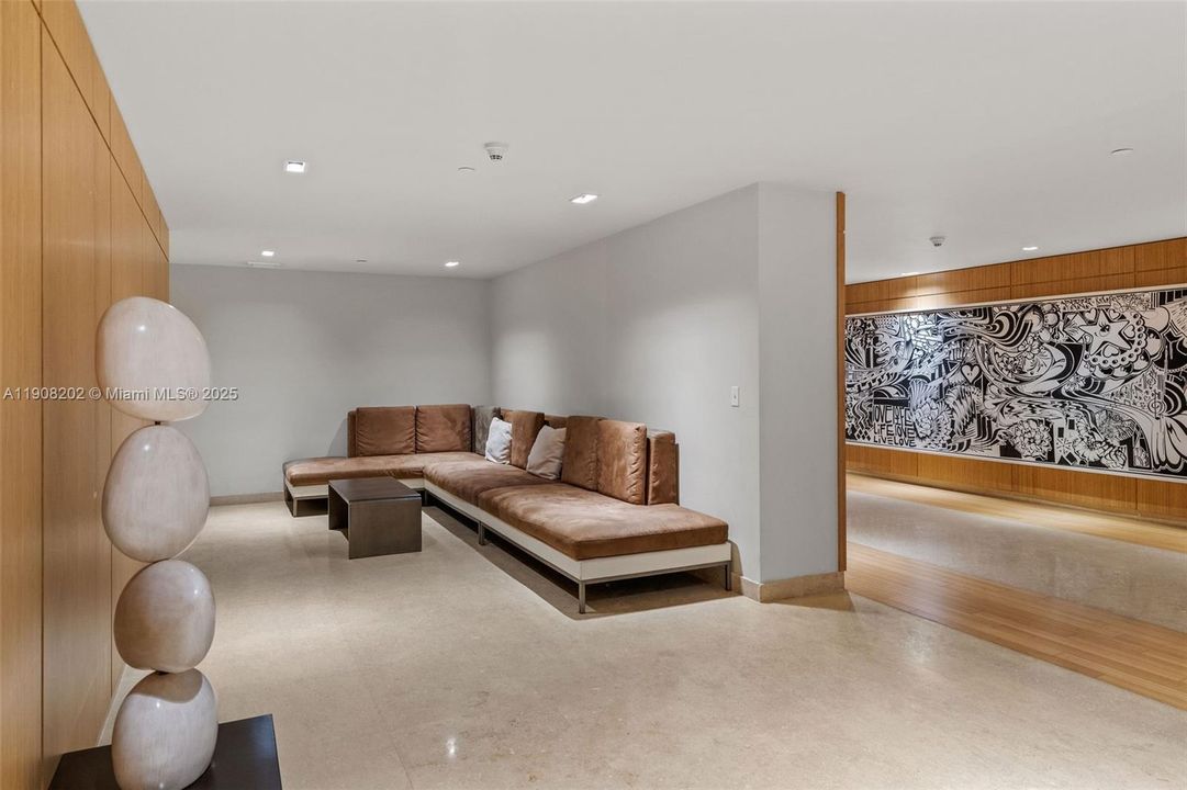 For Sale: $3,350,000 (4 beds, 4 baths, 3199 Square Feet)