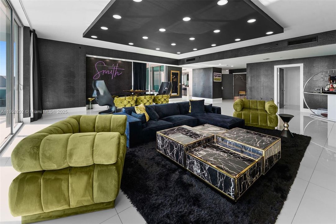 For Sale: $3,350,000 (4 beds, 4 baths, 3199 Square Feet)