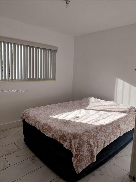 Active With Contract: $695,000 (3 beds, 2 baths, 1144 Square Feet)