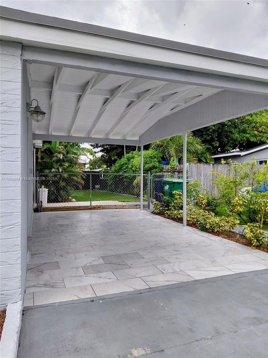 Active With Contract: $695,000 (3 beds, 2 baths, 1144 Square Feet)