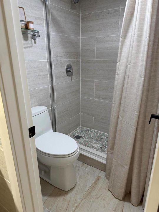 Step-in Shower