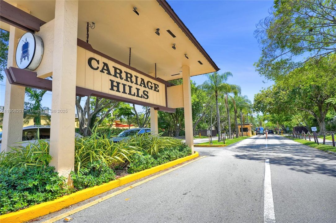 出租: $1,995 (2 贝兹, 2 浴室, 920 平方英尺)