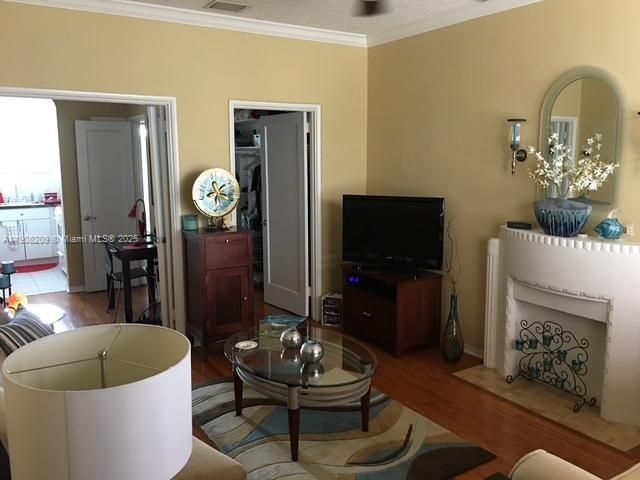 En Venta: $220,000 (0 camas, 1 baños, 440 Pies cuadrados)