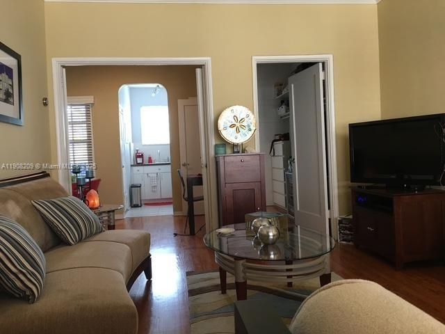 En Venta: $220,000 (0 camas, 1 baños, 440 Pies cuadrados)