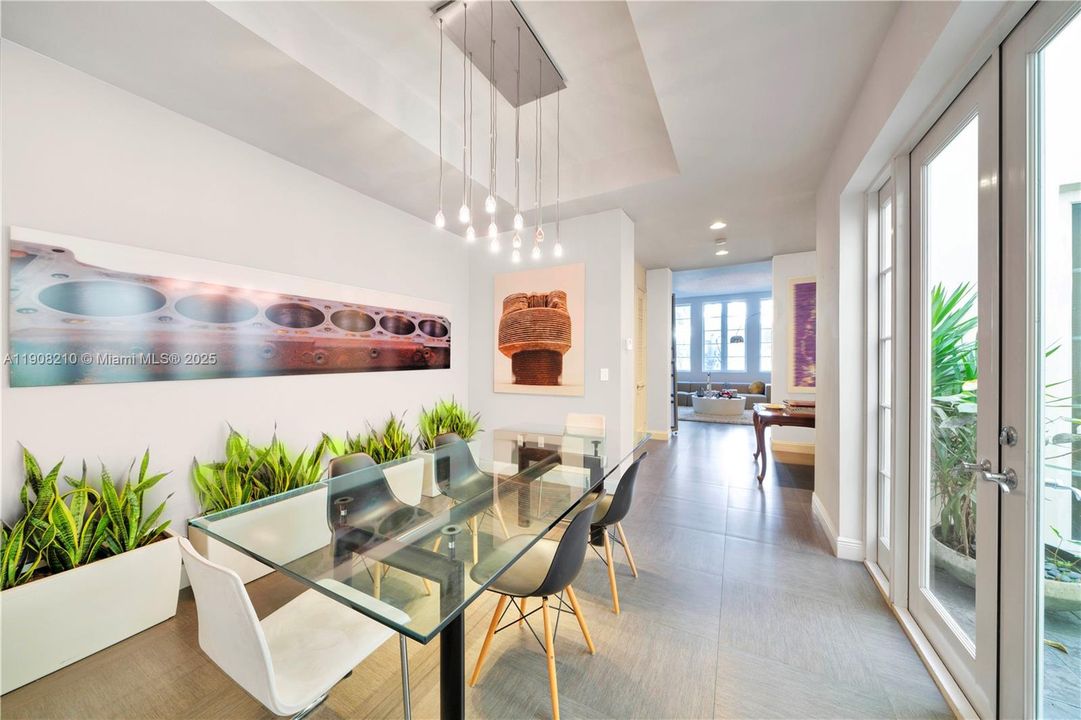 En Venta: $2,849,000 (5 camas, 5 baños, 3741 Pies cuadrados)