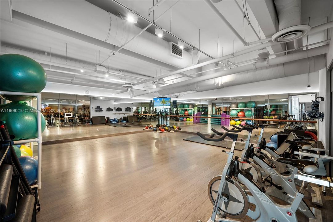 En Venta: $2,849,000 (5 camas, 5 baños, 3741 Pies cuadrados)