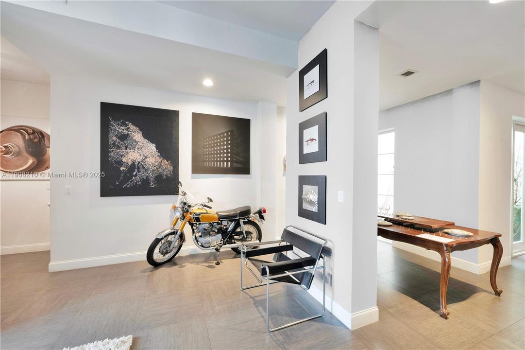 En Venta: $2,849,000 (5 camas, 5 baños, 3741 Pies cuadrados)