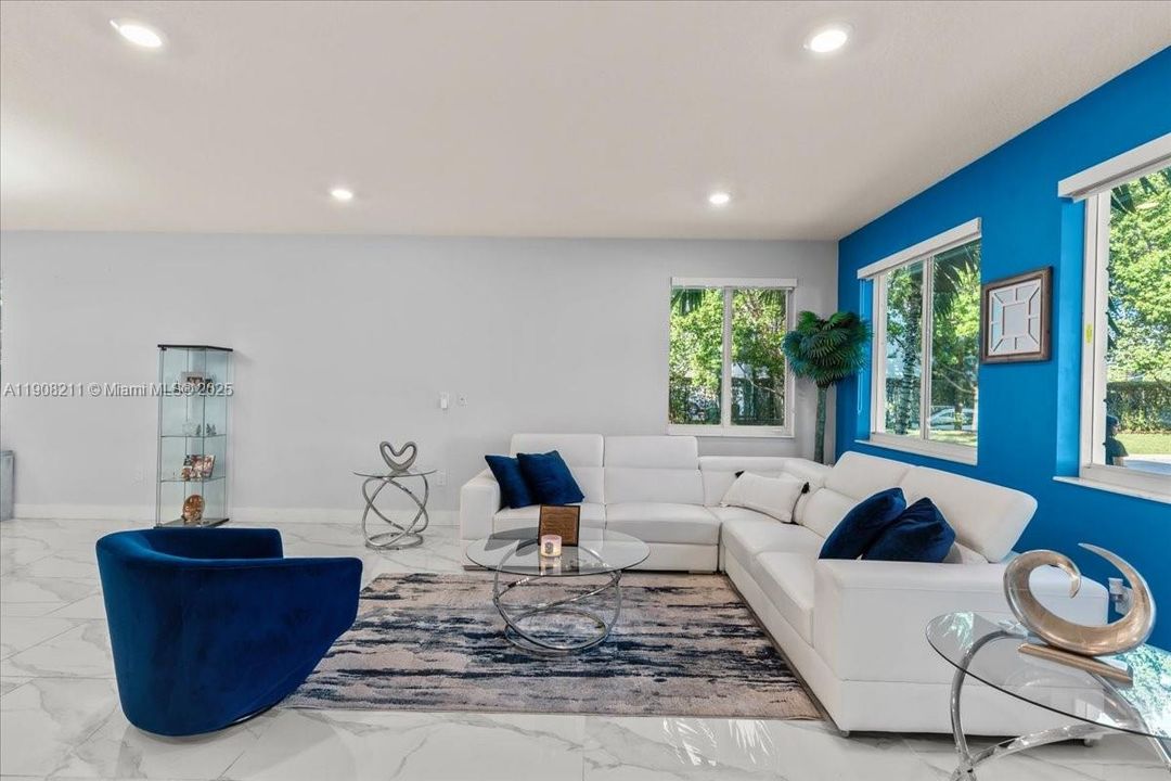 待售: $939,000 (4 贝兹, 3 浴室, 2379 平方英尺)