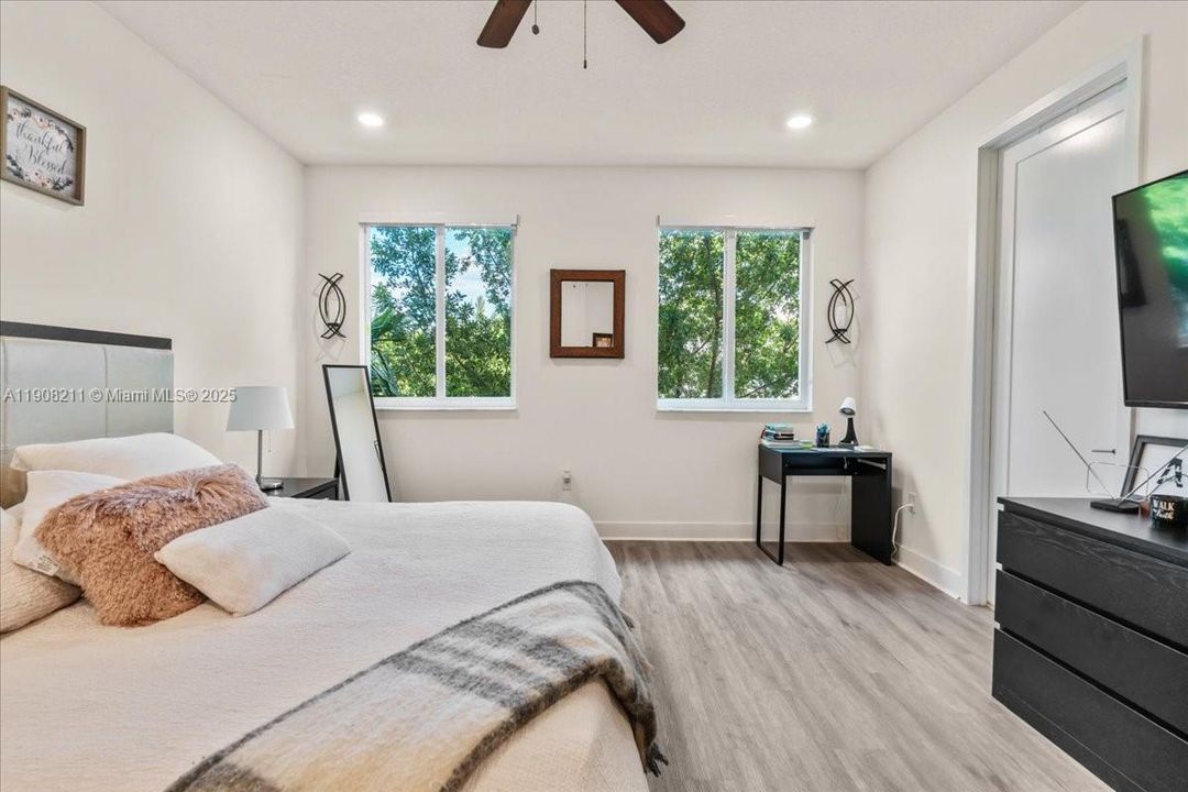 待售: $939,000 (4 贝兹, 3 浴室, 2379 平方英尺)