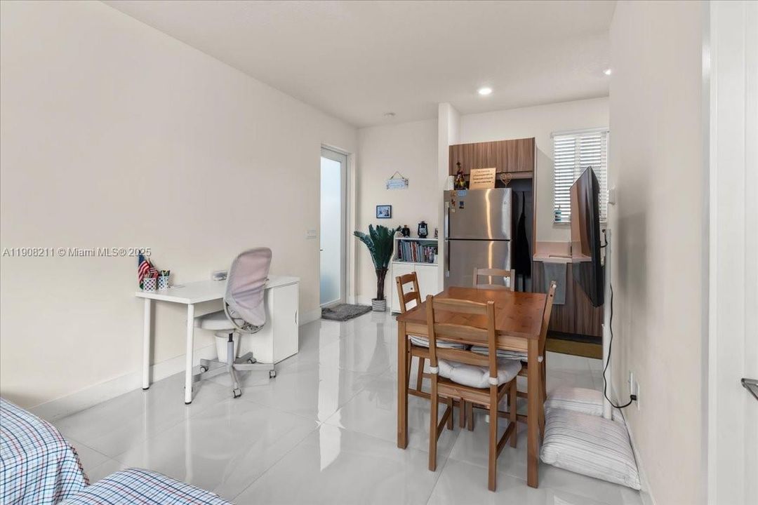 待售: $939,000 (4 贝兹, 3 浴室, 2379 平方英尺)