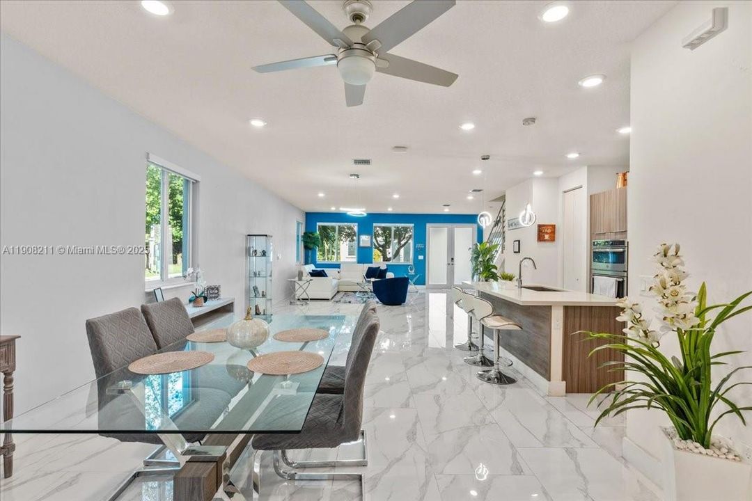 待售: $939,000 (4 贝兹, 3 浴室, 2379 平方英尺)