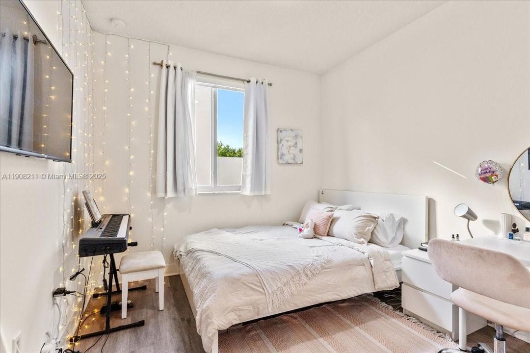 待售: $939,000 (4 贝兹, 3 浴室, 2379 平方英尺)