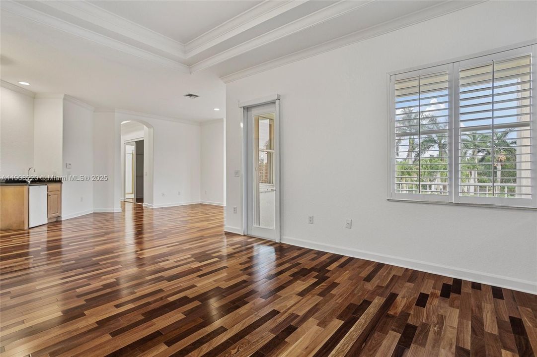 待售: $1,850,000 (5 贝兹, 4 浴室, 4285 平方英尺)