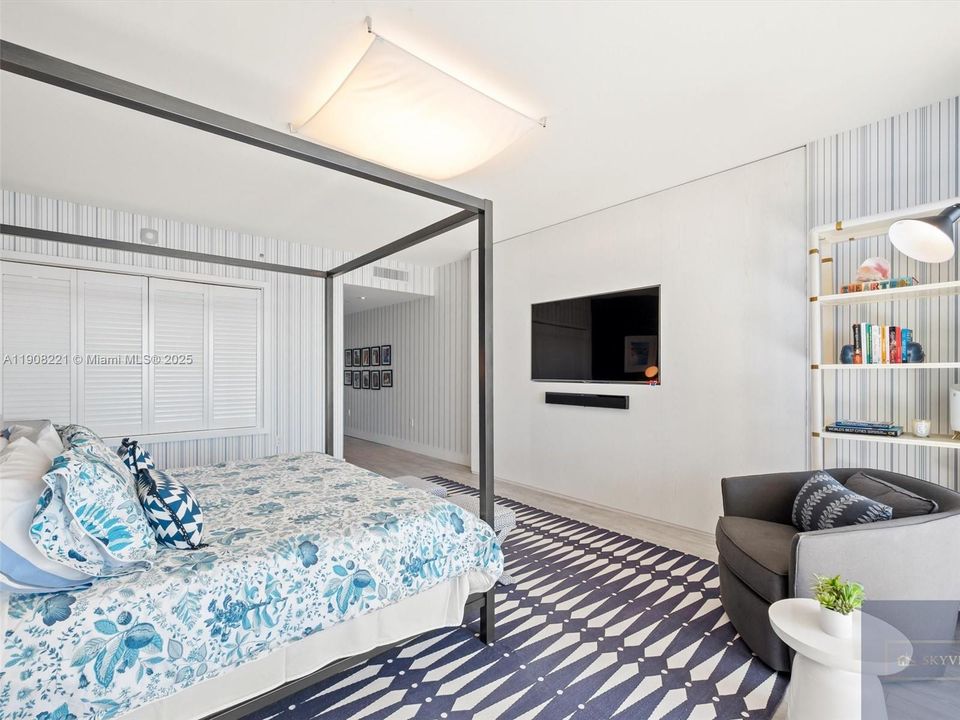 En Renta: $35,000 (3 camas, 3 baños, 2750 Pies cuadrados)