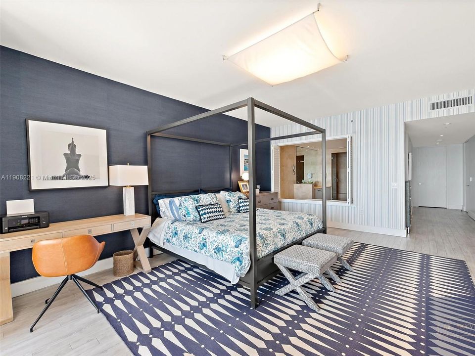 En Renta: $35,000 (3 camas, 3 baños, 2750 Pies cuadrados)