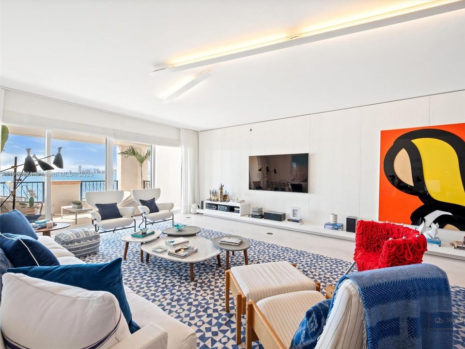 En Renta: $35,000 (3 camas, 3 baños, 2750 Pies cuadrados)