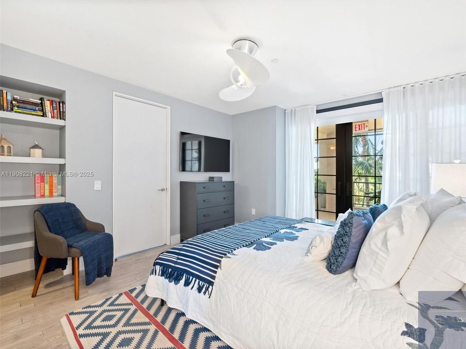 En Renta: $35,000 (3 camas, 3 baños, 2750 Pies cuadrados)