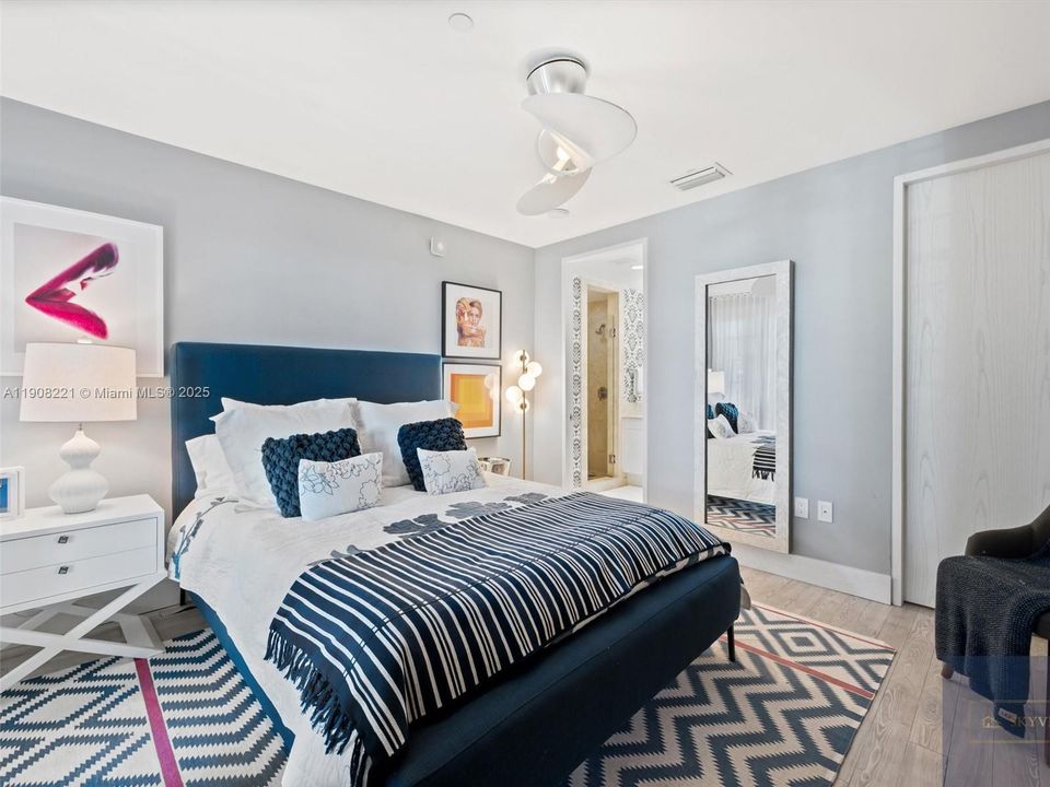 En Renta: $35,000 (3 camas, 3 baños, 2750 Pies cuadrados)