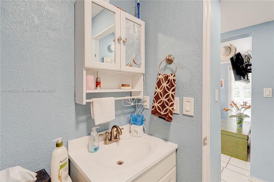 For Sale: $479,000 (2 beds, 1 baths, 0 Square Feet)