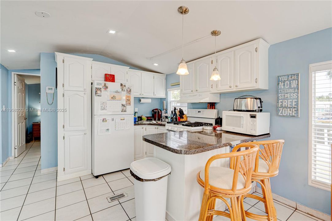 For Sale: $479,000 (2 beds, 1 baths, 0 Square Feet)