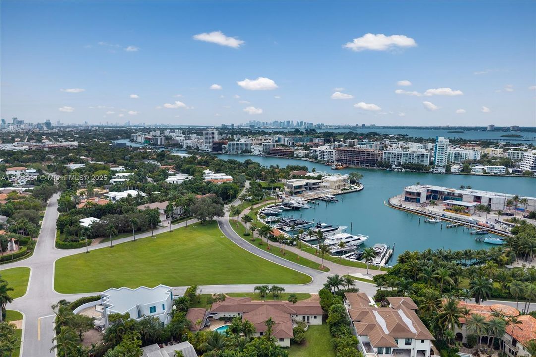 For Sale: $14,500,000 (5 beds, 5 baths, 3142 Square Feet)