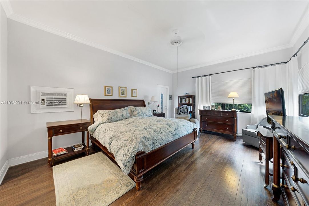 For Sale: $14,500,000 (5 beds, 5 baths, 3142 Square Feet)