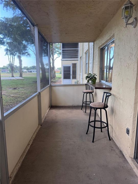 En Venta: $114,900 (2 camas, 2 baños, 950 Pies cuadrados)