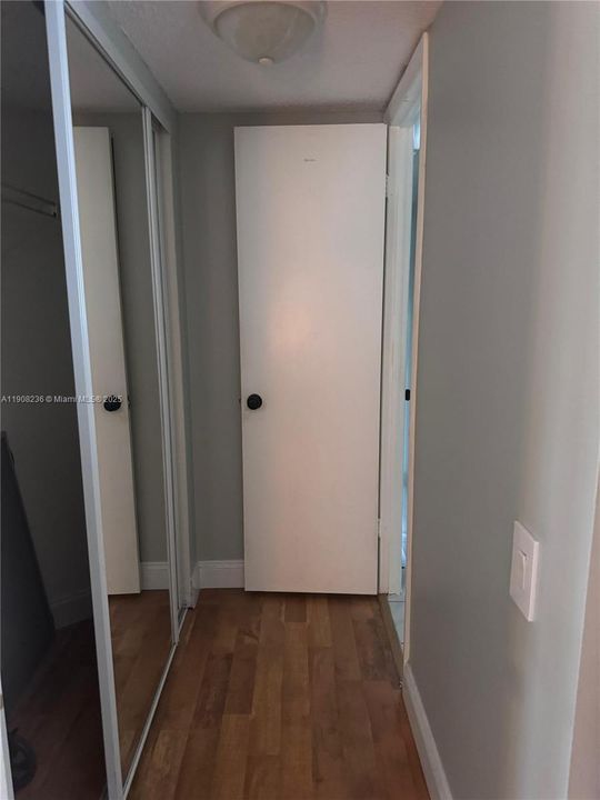 En Venta: $114,900 (2 camas, 2 baños, 950 Pies cuadrados)